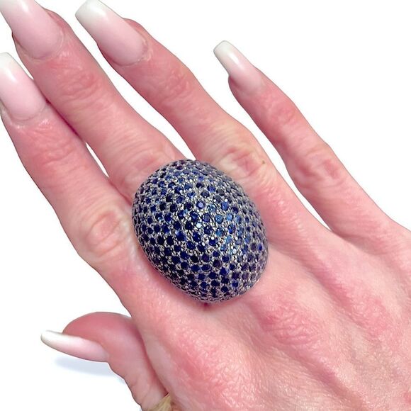 ❤️SOLD❤️BLUE Crystal Cocktail/ Statement Ring |12K Gold Band| - Picture 9 of 13